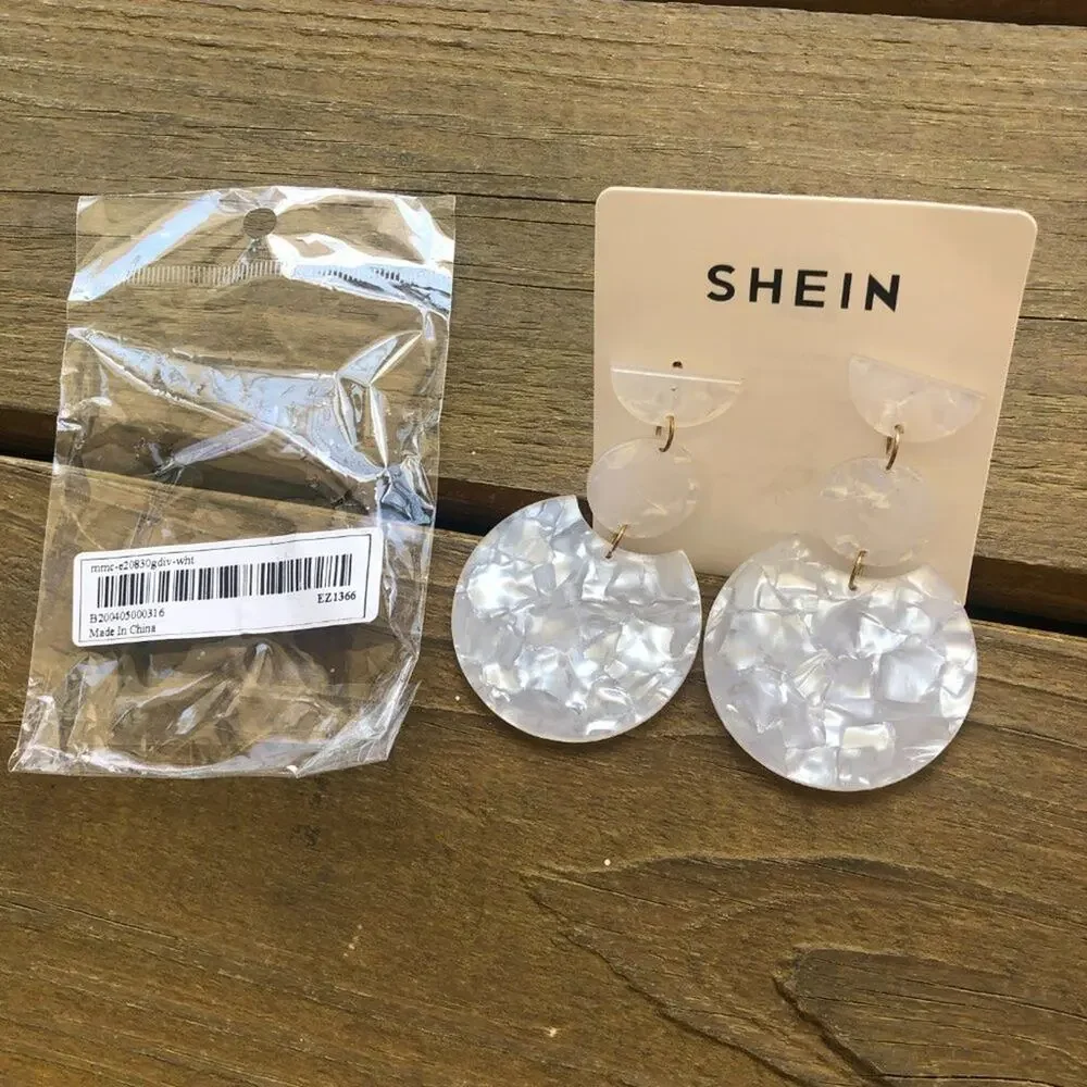 NWT Clear White Geometric Drop Dangle Earrings